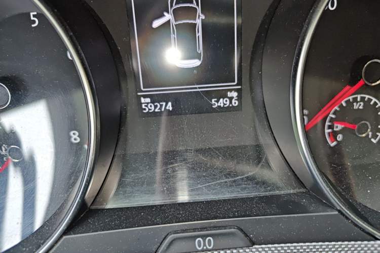 Used Volkswagen Golf Sportsvan 2016 230TSI Automatic Trend Edition Odometer Close Up