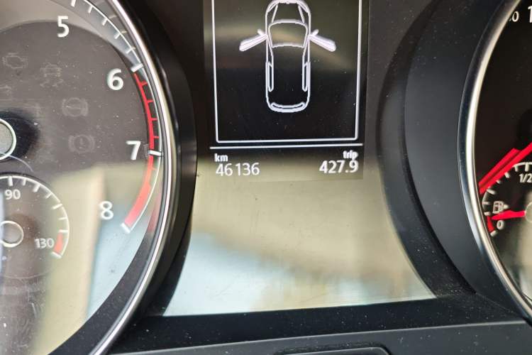 Used Volkswagen Golf Sportsvan 2016 230TSI Automatic Trend Edition Odometer Close Up