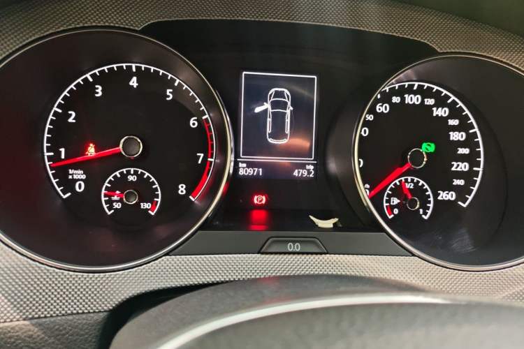 Used Volkswagen Golf Sportsvan 2016 230TSI Automatic Trend Edition Odometer Close Up