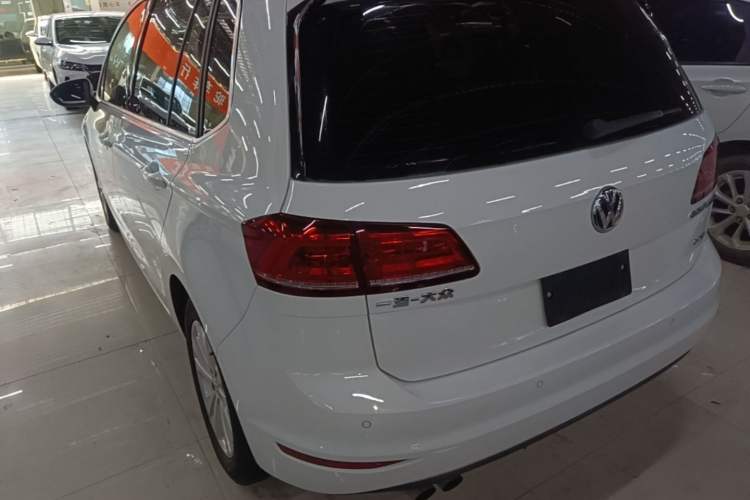 Used Volkswagen Golf Sportsvan 2016 230TSI Automatic Trend Edition Rear Left 45 Deg