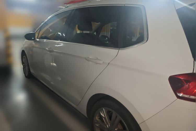 Used Volkswagen Golf Sportsvan 2016 280TSI Automatic Luxury Model Rear Left 45 Deg