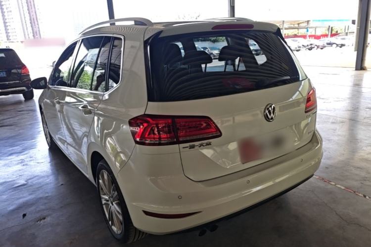 Used Volkswagen Golf Sportsvan 2016 230TSI Automatic Luxury Version Rear Left 45 Deg