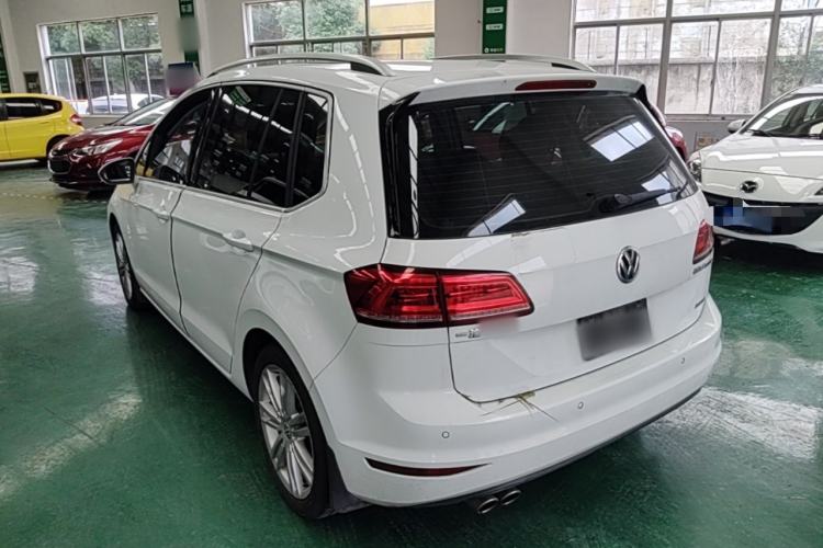 Used Volkswagen Golf Sportsvan 2016 280TSI Automatic Luxury Model Rear Left 45 Deg