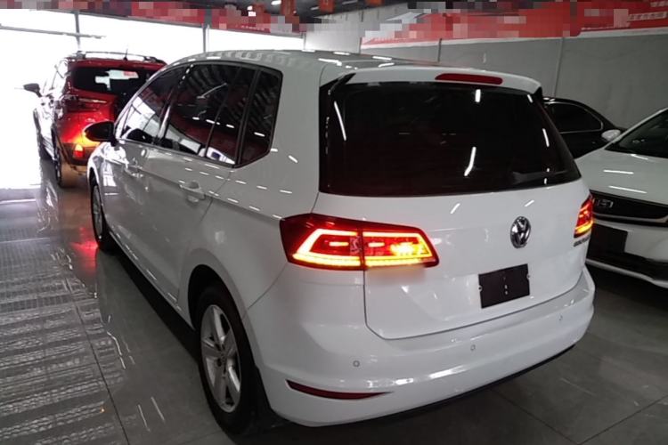 Used Volkswagen Golf Sportsvan 2016 1.6L Manual Comfort Model Rear Left 45 Deg