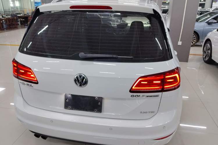 Used Volkswagen Golf Sportsvan 2016 230TSI Automatic Trend Edition Rear