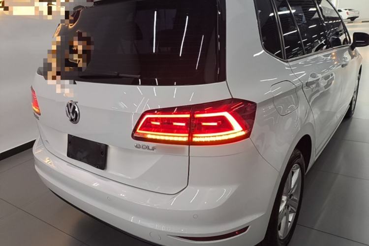 Used Volkswagen Golf Sportsvan 2016 1.6L Automatic Comfort Model Rear Right 45 Deg