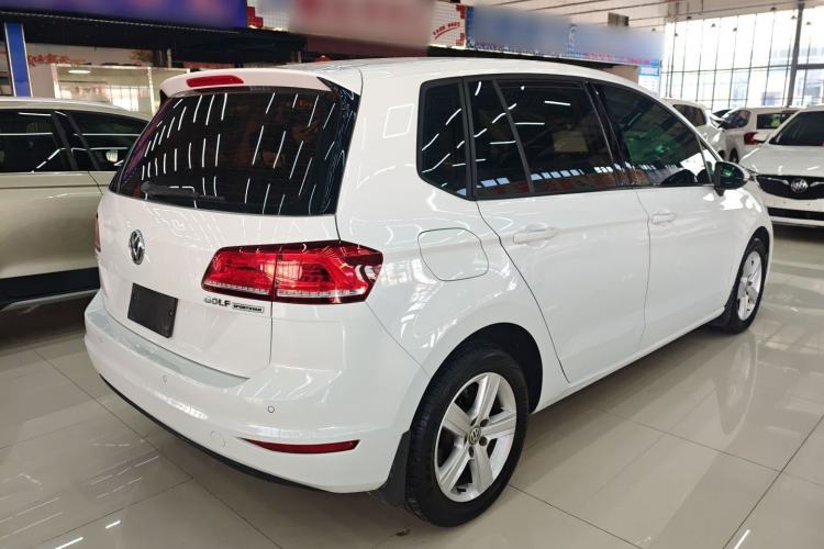 Used Volkswagen Golf Sportsvan 2016 1.6L Automatic Comfort Model Rear Right 45 Deg