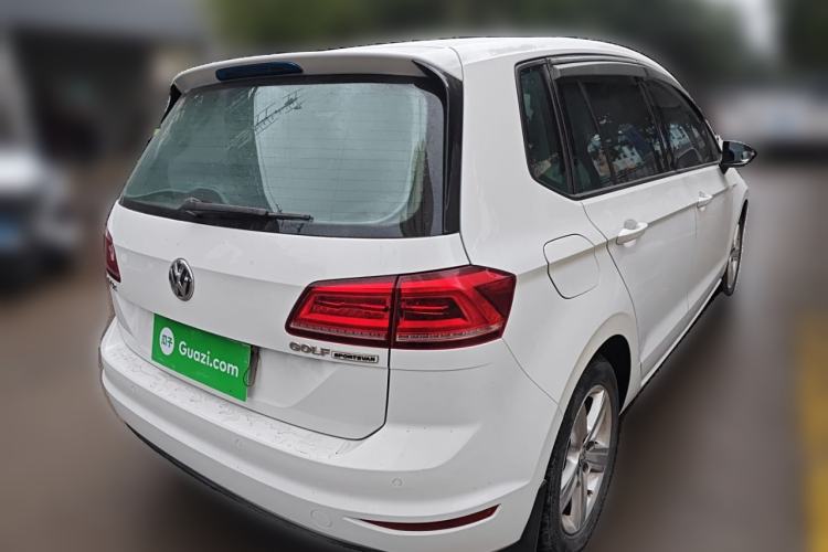 Used Volkswagen Golf Sportsvan 2016 1.6L Automatic Comfort Model Rear Right 45 Deg