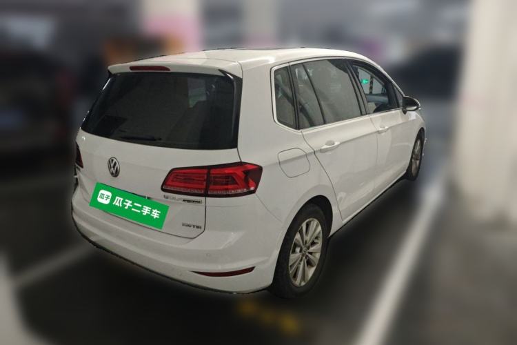 Used Volkswagen Golf Sportsvan 2016 230TSI Manual Entry-Level Trim Rear Right 45 Deg