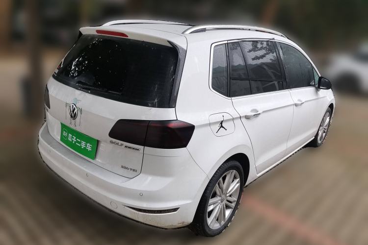 Used Volkswagen Golf Sportsvan 2016 230TSI Automatic Luxury Version Rear Right 45 Deg