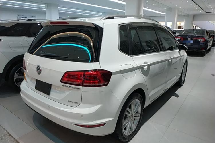 Used Volkswagen Golf Sportsvan 2016 280TSI Automatic Luxury Model Rear Right 45 Deg