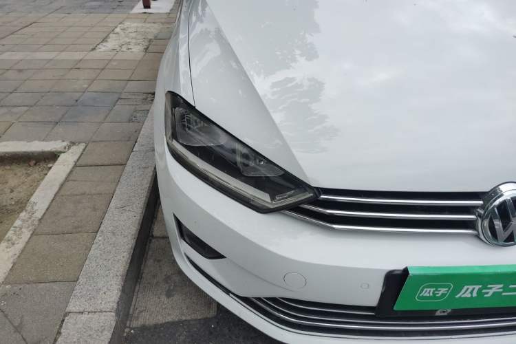 Used Volkswagen Golf Sportsvan 2016 230TSI Automatic Trend Edition Right Front Headlight