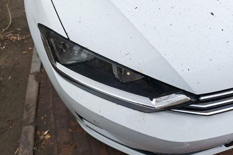 Used Volkswagen Golf Sportsvan 2016 230TSI Automatic Trend Edition Right Front Headlight