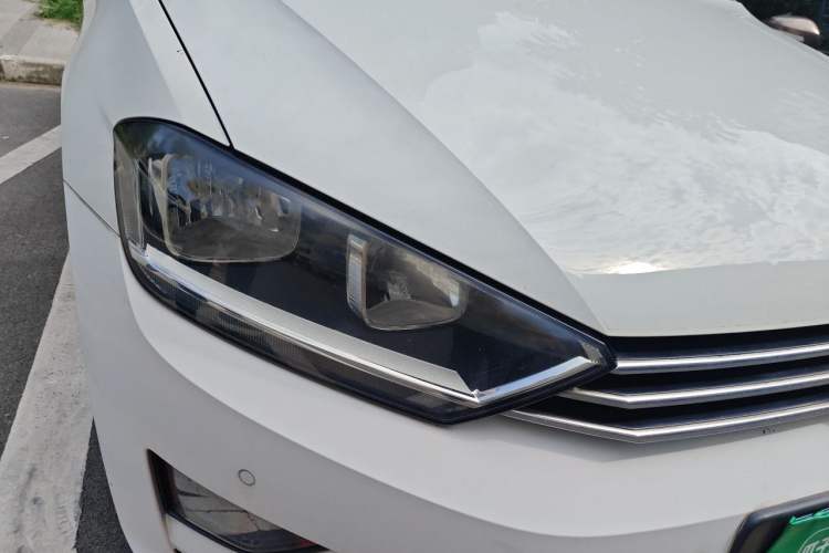 Used Volkswagen Golf Sportsvan 2016 280TSI Automatic Luxury Model Right Front Headlight