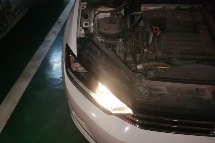Used Volkswagen Golf Sportsvan 2016 230TSI Automatic Trend Edition Right Front Headlight