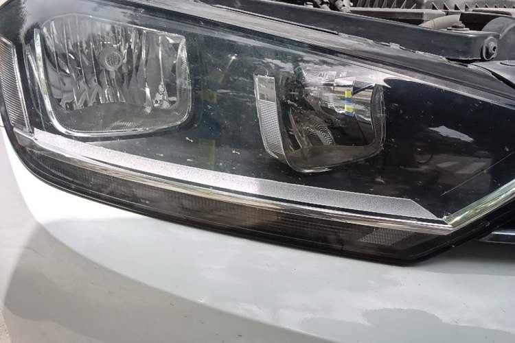 Used Volkswagen Golf Sportsvan 2016 230TSI Automatic Trend Edition Right Front Headlight