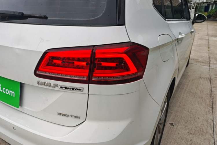 Used Volkswagen Golf Sportsvan 2016 230TSI Automatic Trend Edition Right Rear Taillight