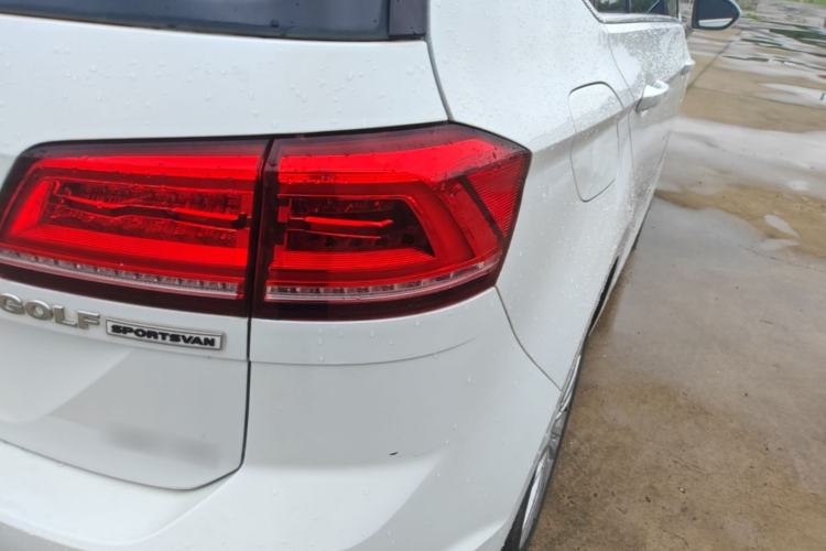 Used Volkswagen Golf Sportsvan 2016 280TSI Automatic Luxury Model Right Rear Taillight