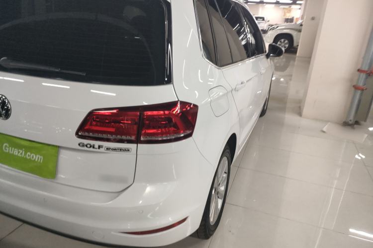 Used Volkswagen Golf Sportsvan 2016 230TSI Automatic Trend Edition Right Rear Taillight