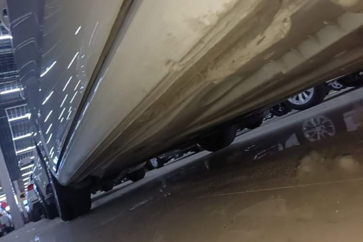 Used Volkswagen Golf Sportsvan 2016 230TSI Automatic Trend Edition Right Side Sill
