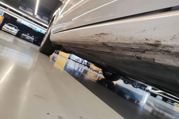 Used Volkswagen Golf Sportsvan 2016 230TSI Automatic Trend Edition Right Side Sill