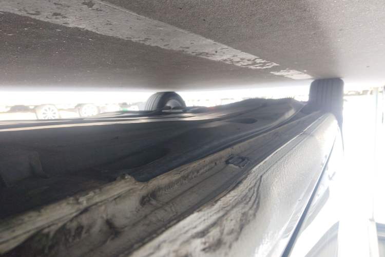 Used Volkswagen Golf Sportsvan 2016 230TSI Automatic Trend Edition Right Side Sill
