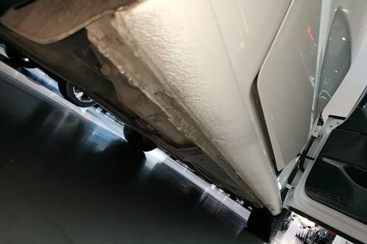 Used Volkswagen Golf Sportsvan 2016 280TSI Automatic Luxury Model Right Side Sill