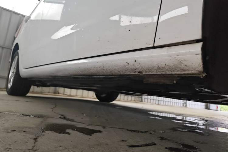 Used Volkswagen Golf Sportsvan 2016 1.6L Automatic Comfort Model Right Side Sill