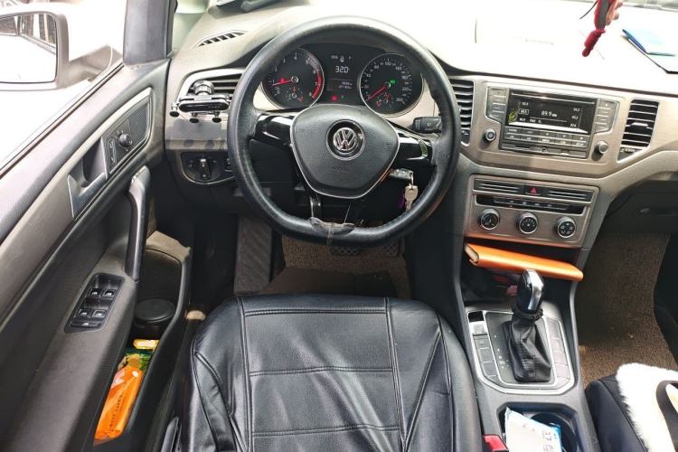 Used Volkswagen Golf Sportsvan 2016 1.6L Automatic Comfort Model Steering Wheel