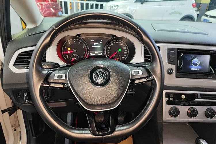 Used Volkswagen Golf Sportsvan 2016 180TSI Automatic Trend Model Steering Wheel