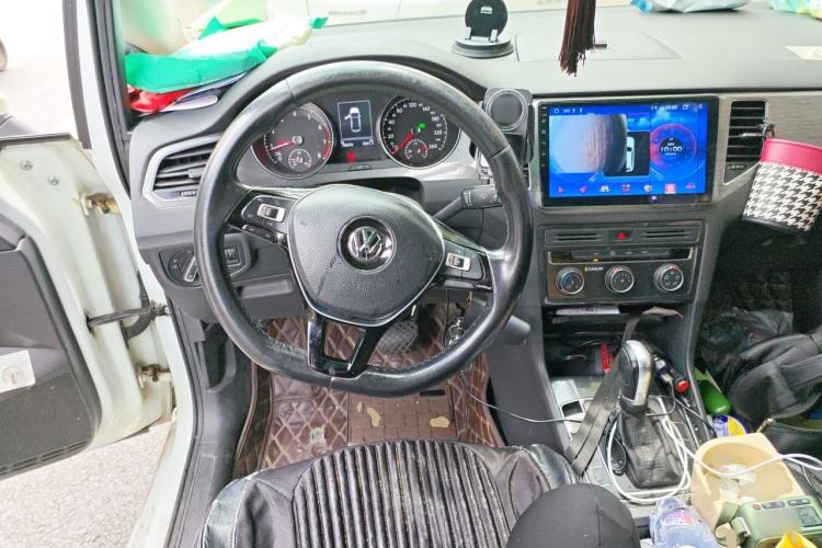 Used Volkswagen Golf Sportsvan 2016 230TSI Automatic Trend Edition Steering Wheel