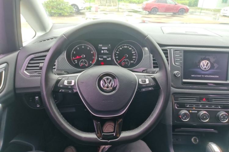 Used Volkswagen Golf Sportsvan 2016 280TSI Automatic Luxury Model Steering Wheel