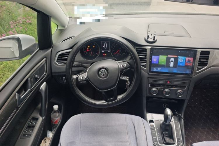 Used Volkswagen Golf Sportsvan 2016 230TSI Automatic Trend Edition Steering Wheel