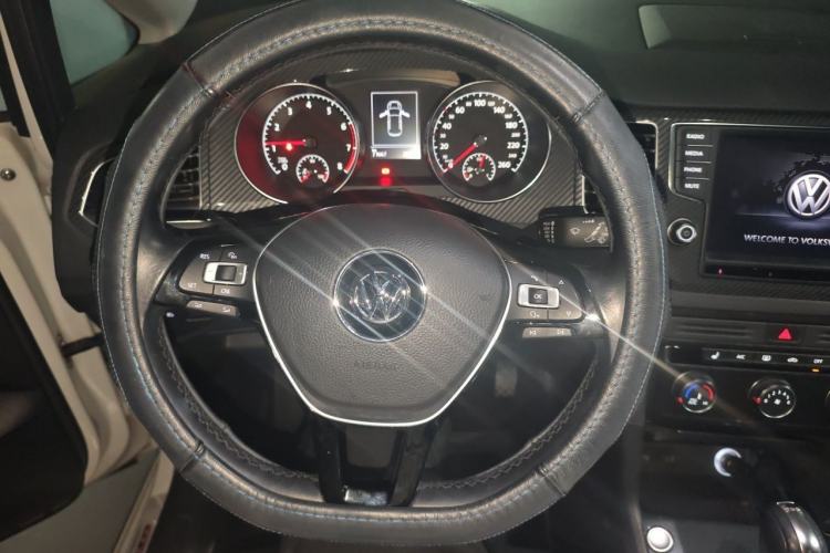 Used Volkswagen Golf Sportsvan 2016 280TSI Automatic Luxury Model Steering Wheel