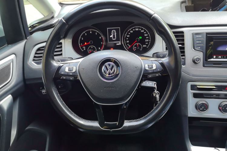 Used Volkswagen Golf Sportsvan 2016 230TSI Automatic Trend Edition Steering Wheel