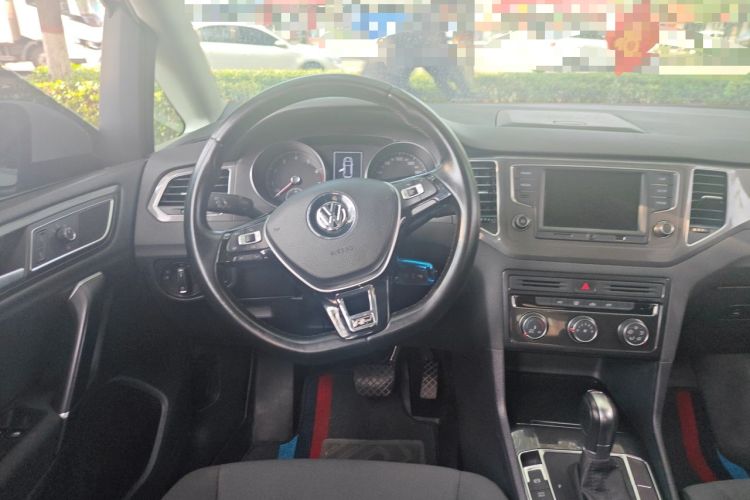 Used Volkswagen Golf Sportsvan 2016 230TSI Automatic Trend Edition Steering Wheel