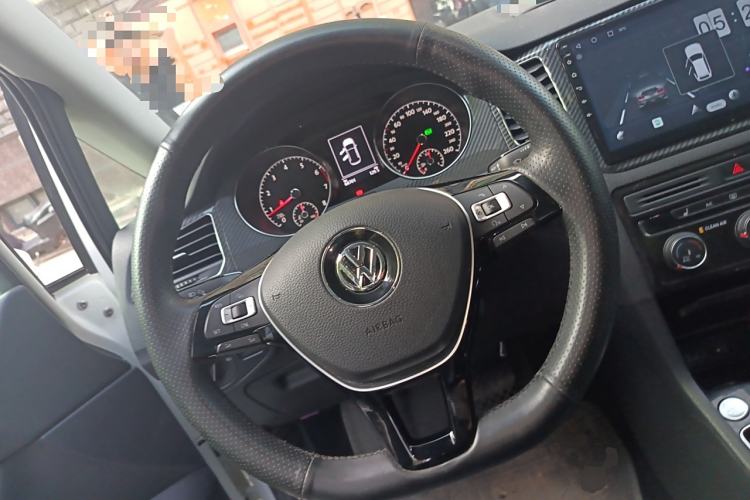 Used Volkswagen Golf Sportsvan 2016 280TSI Automatic Luxury Model Steering Wheel