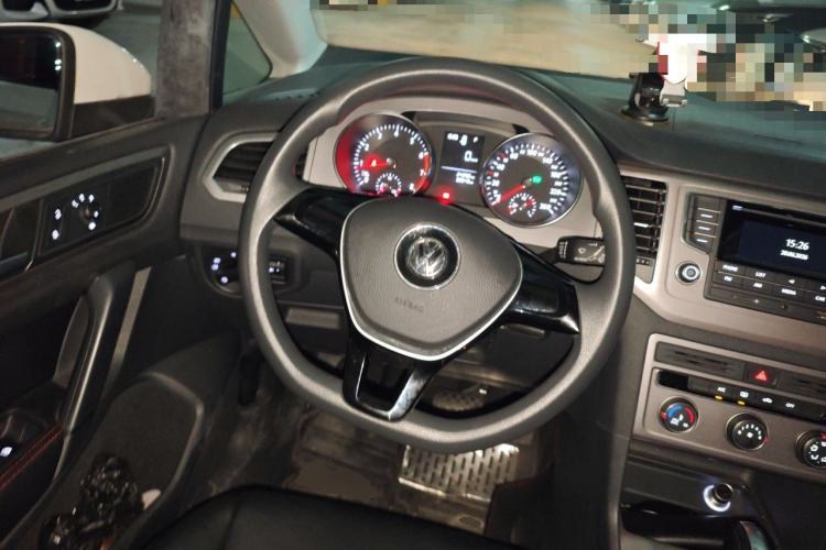 Used Volkswagen Golf Sportsvan 2016 1.6L Automatic Comfort Model Steering Wheel