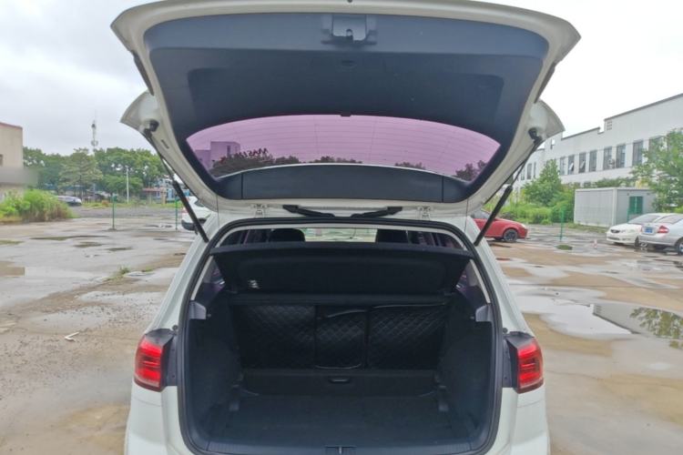 Used Volkswagen Golf Sportsvan 2016 280TSI Automatic Luxury Model Trunk