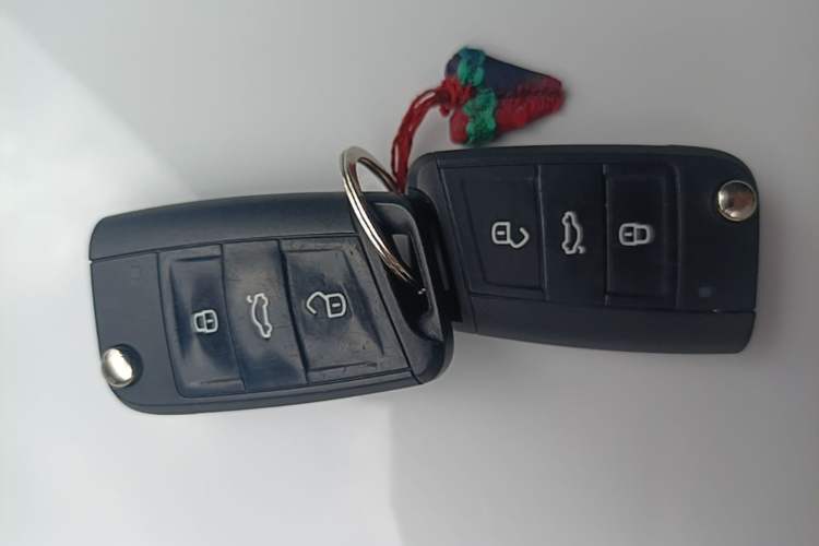 Used Volkswagen Golf Sportsvan 2016 230TSI Automatic Trend Edition Vehicle Key
