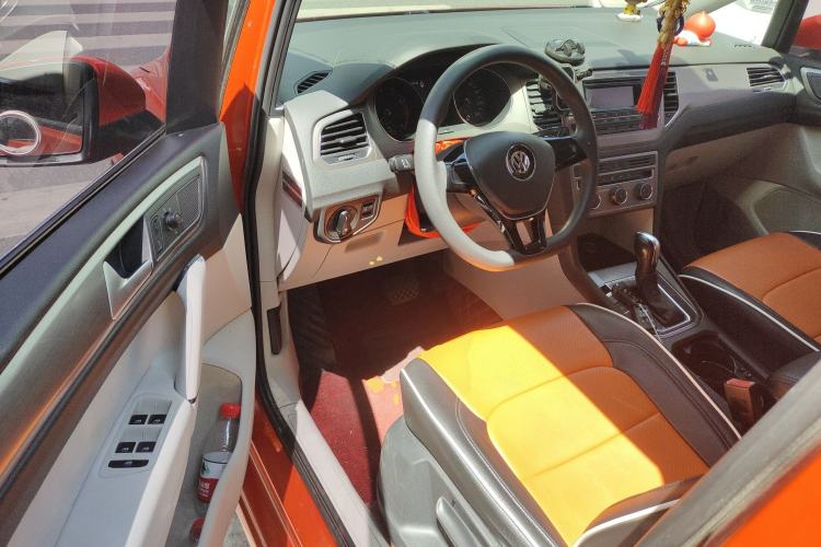 Used Volkswagen Golf Sportsvan 2016 1.6L Automatic Comfort Model Driver Seat