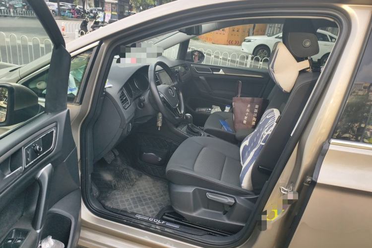 Used Volkswagen Golf Sportsvan 2016 230TSI Automatic Trend Edition Driver Seat