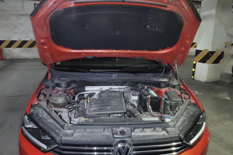 Used Volkswagen Golf Sportsvan 2016 1.6L Automatic Comfort Model Engine Bay