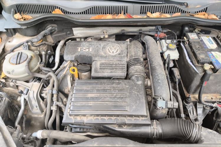 Used Volkswagen Golf Sportsvan 2016 230TSI Automatic Trend Edition Engine Bay