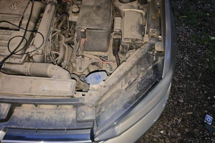 Used Volkswagen Golf Sportsvan 2016 230TSI Automatic Trend Edition Engine Bay Left