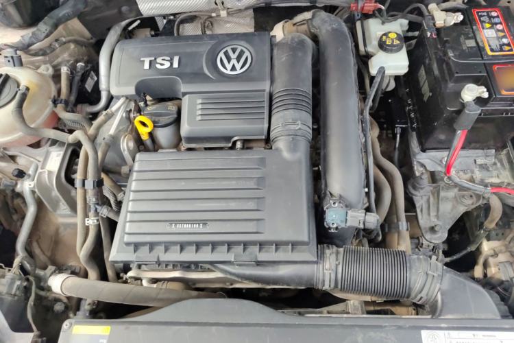Used Volkswagen Golf Sportsvan 2016 230TSI Automatic Trend Edition Engine Bay