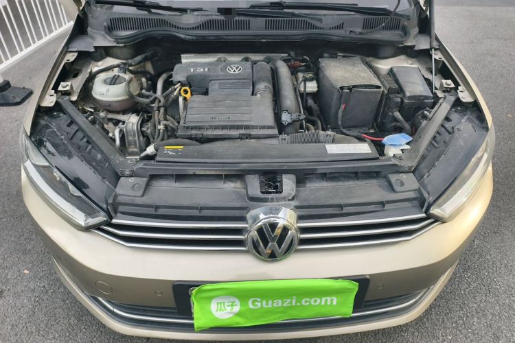 Used Volkswagen Golf Sportsvan 2016 230TSI Automatic Trend Edition Engine Bay