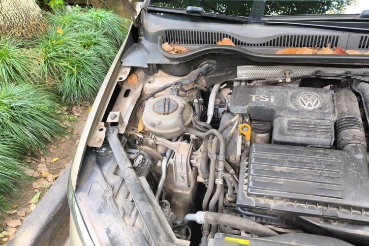Used Volkswagen Golf Sportsvan 2016 230TSI Automatic Trend Edition Engine Bay Right