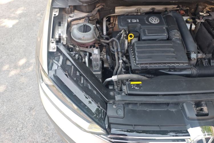 Used Volkswagen Golf Sportsvan 2016 230TSI Automatic Trend Edition Engine Bay Right