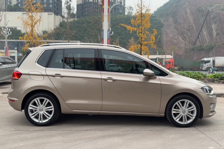 Used Volkswagen Golf Sportsvan 2016 230TSI Automatic Luxury Version Exterior 7